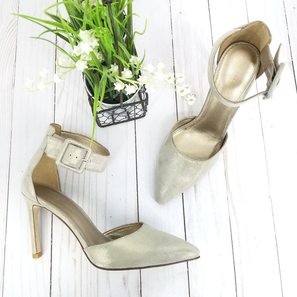 🔥SOLD🔥 Pelle Moda Kenley Shimmer Suede Ankle Strap Pump - Picture 2 of 8